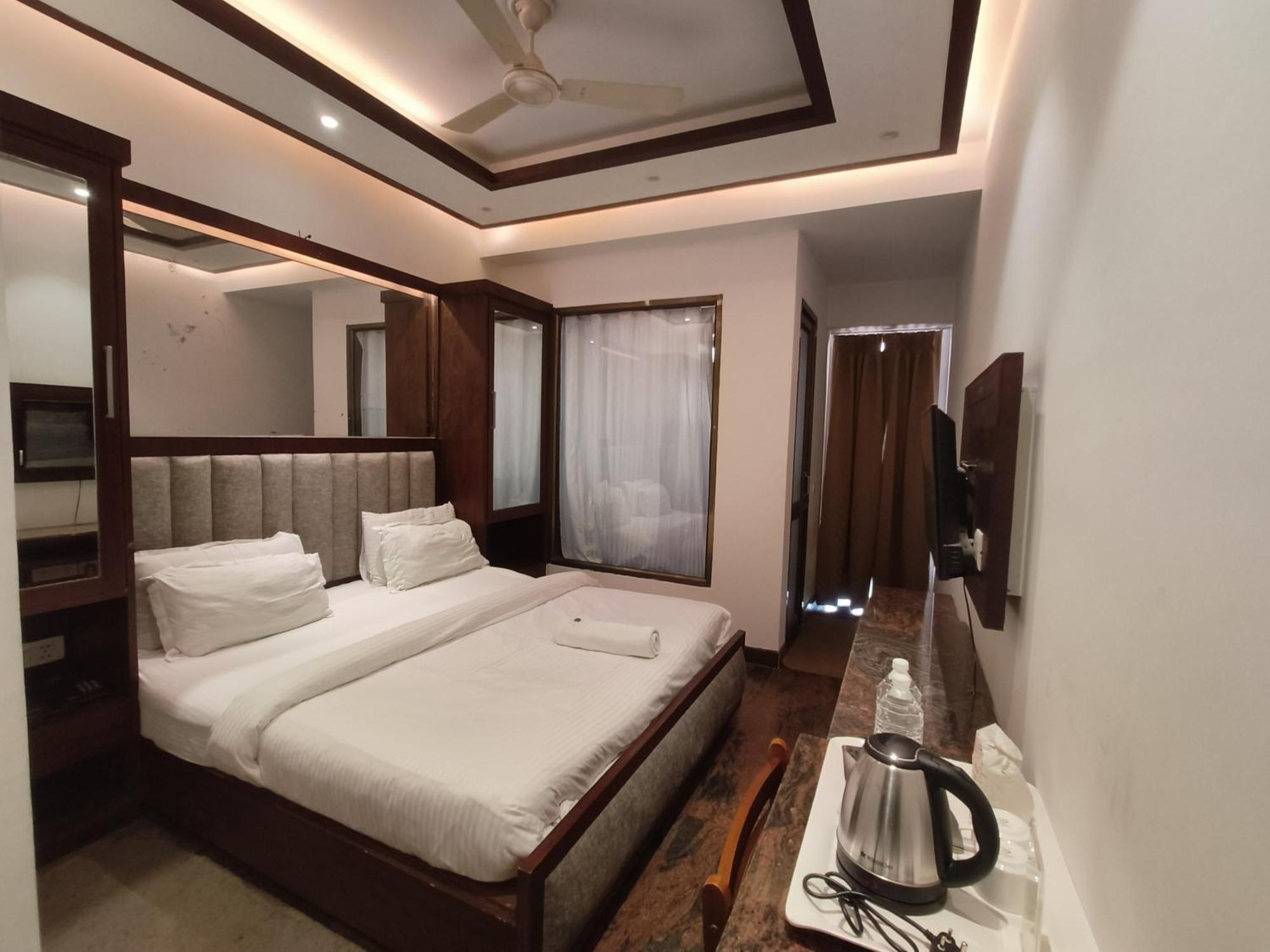 Jjk Rukmini Vilas Hotel & Banquet Muzaffarpur Extérieur photo