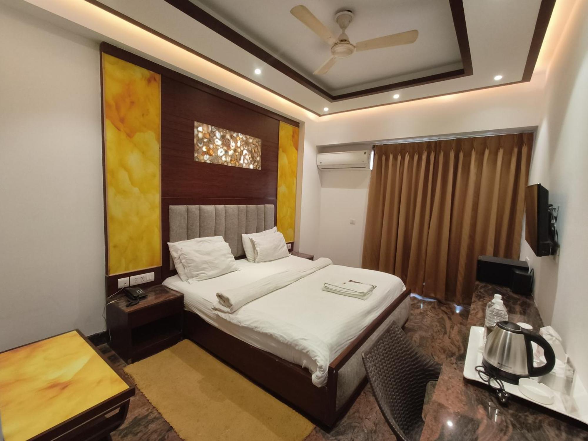 Jjk Rukmini Vilas Hotel & Banquet Muzaffarpur Extérieur photo