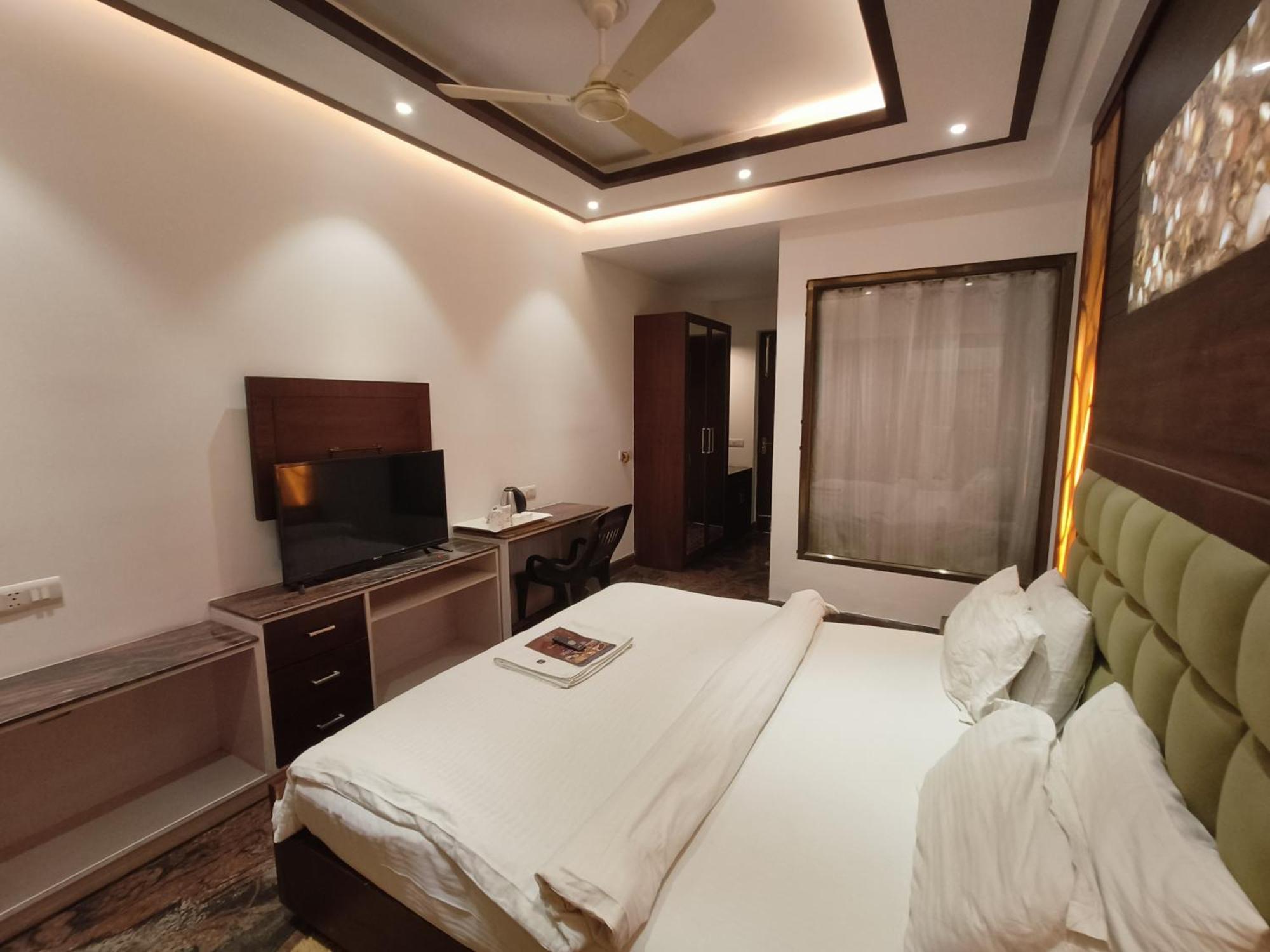 Jjk Rukmini Vilas Hotel & Banquet Muzaffarpur Extérieur photo