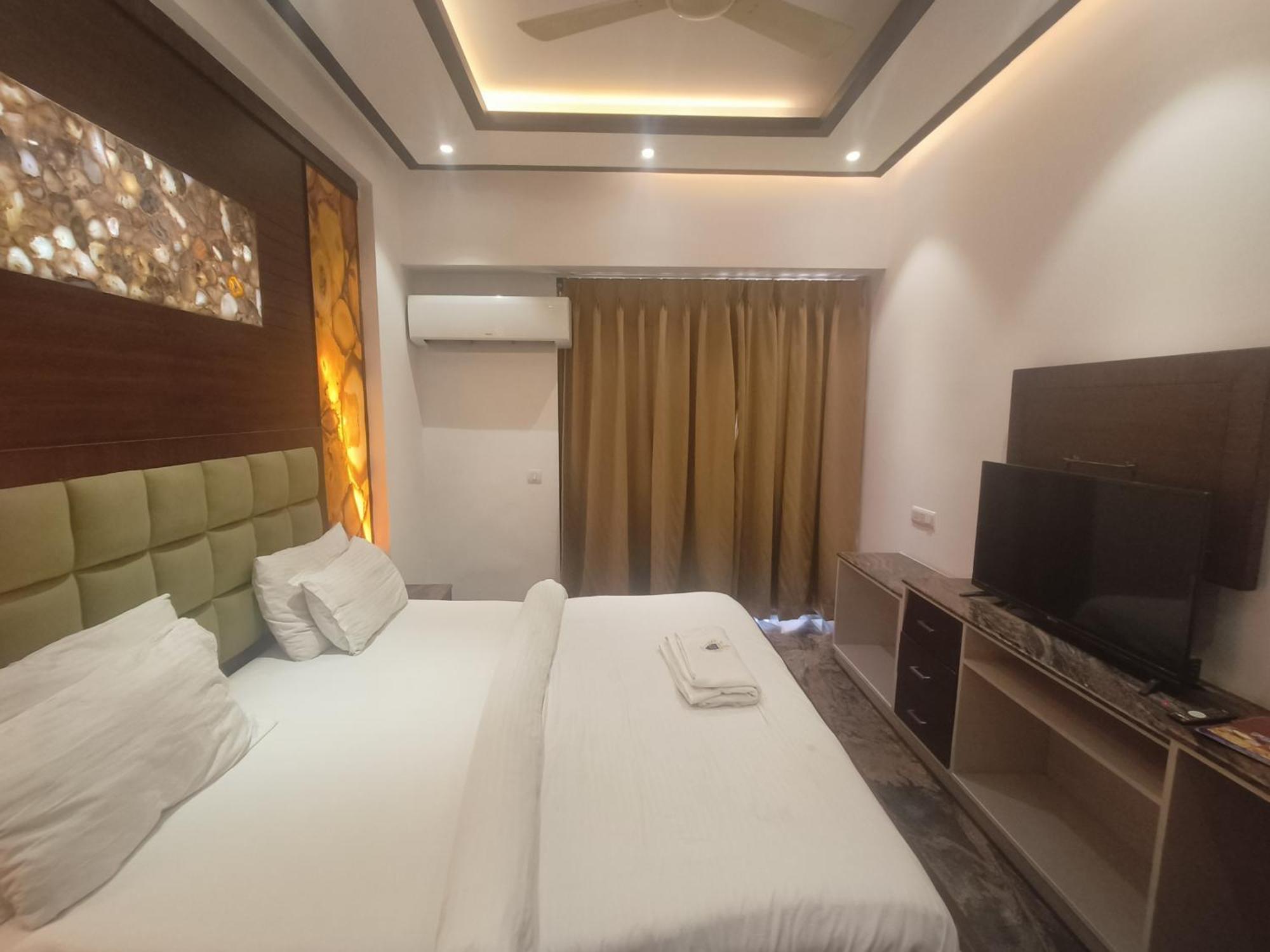 Jjk Rukmini Vilas Hotel & Banquet Muzaffarpur Extérieur photo