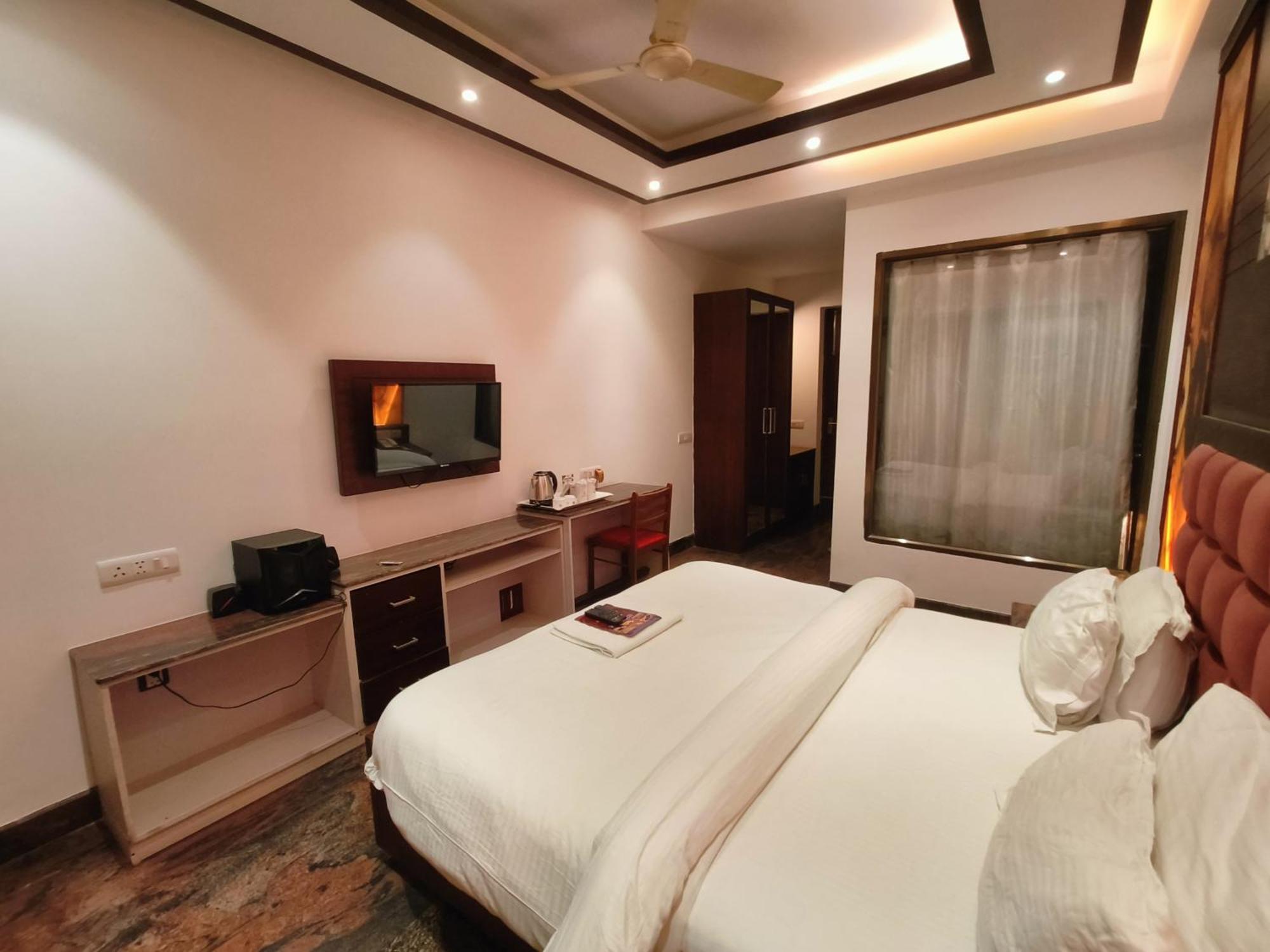 Jjk Rukmini Vilas Hotel & Banquet Muzaffarpur Extérieur photo