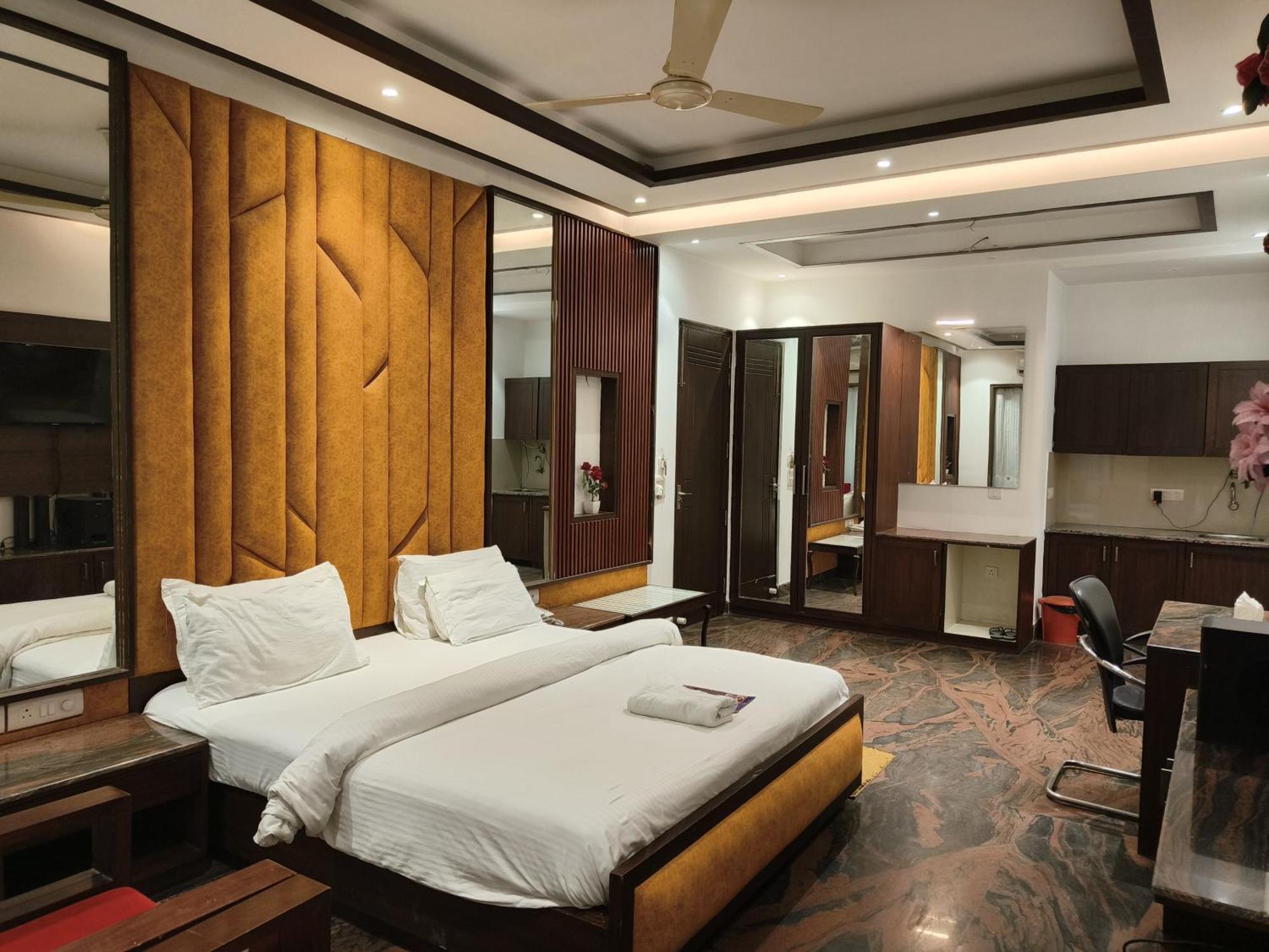 Jjk Rukmini Vilas Hotel & Banquet Muzaffarpur Extérieur photo