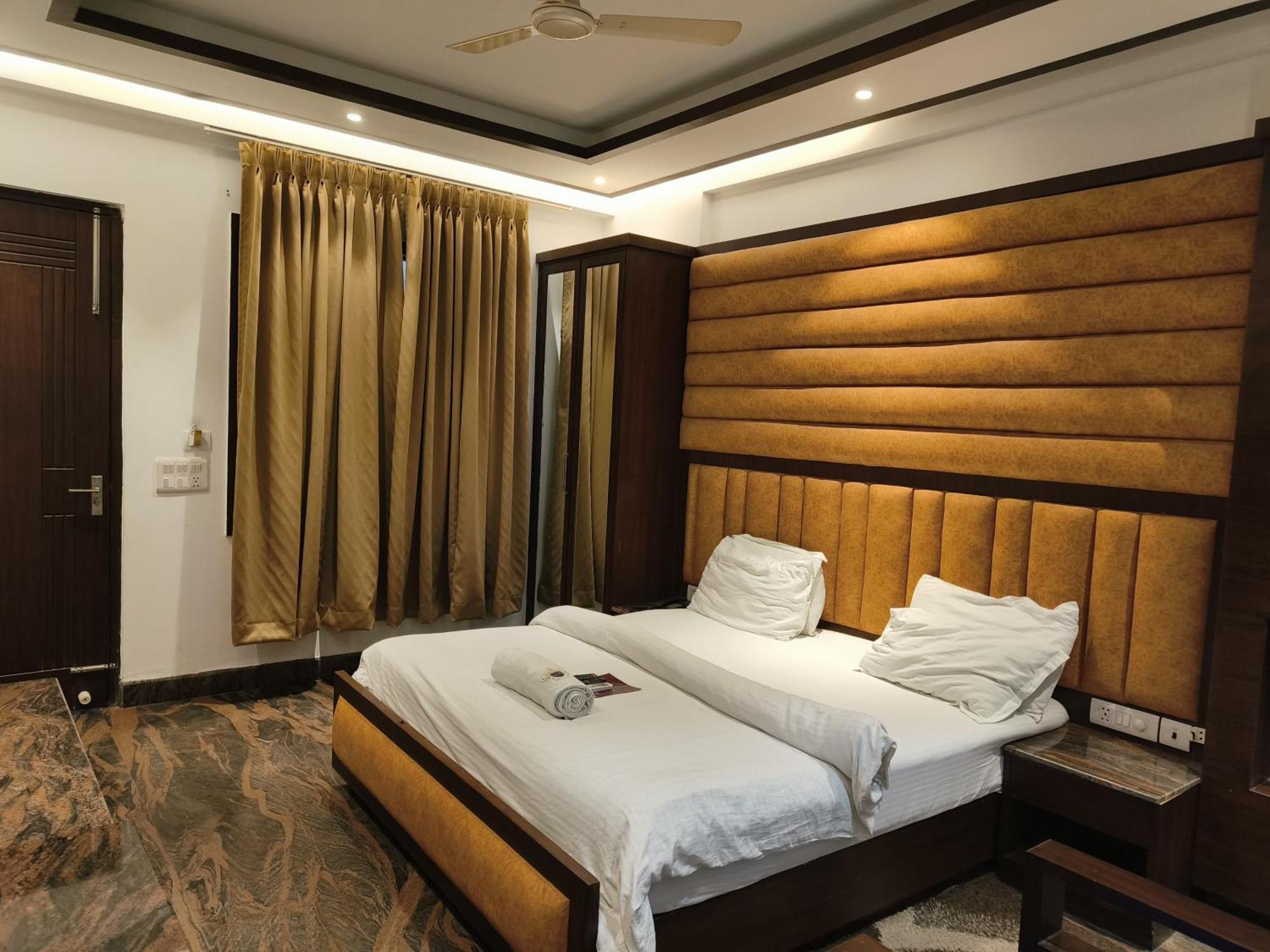 Jjk Rukmini Vilas Hotel & Banquet Muzaffarpur Extérieur photo